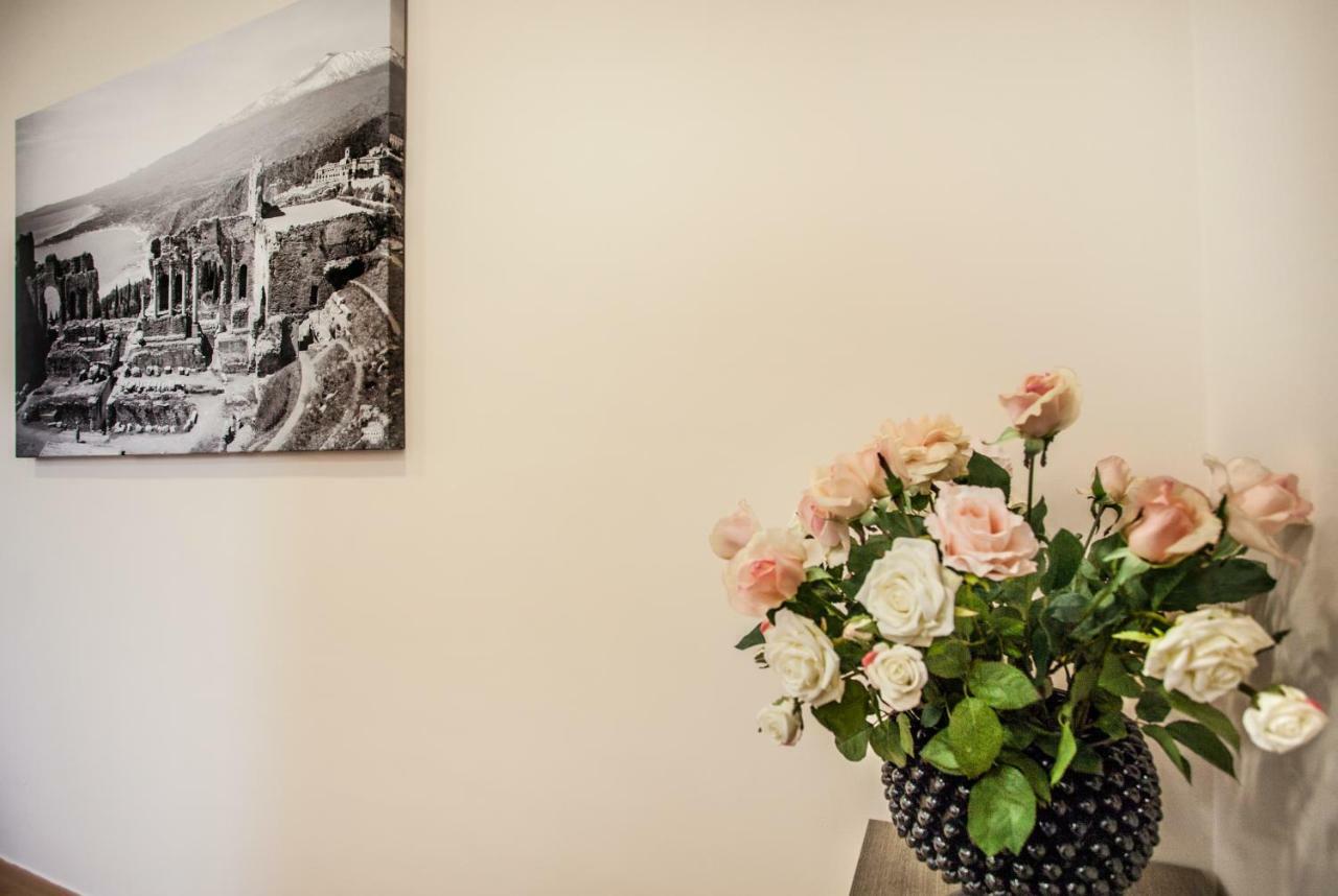 Casa Orchidea Azzurra Apartment Taormina Bagian luar foto